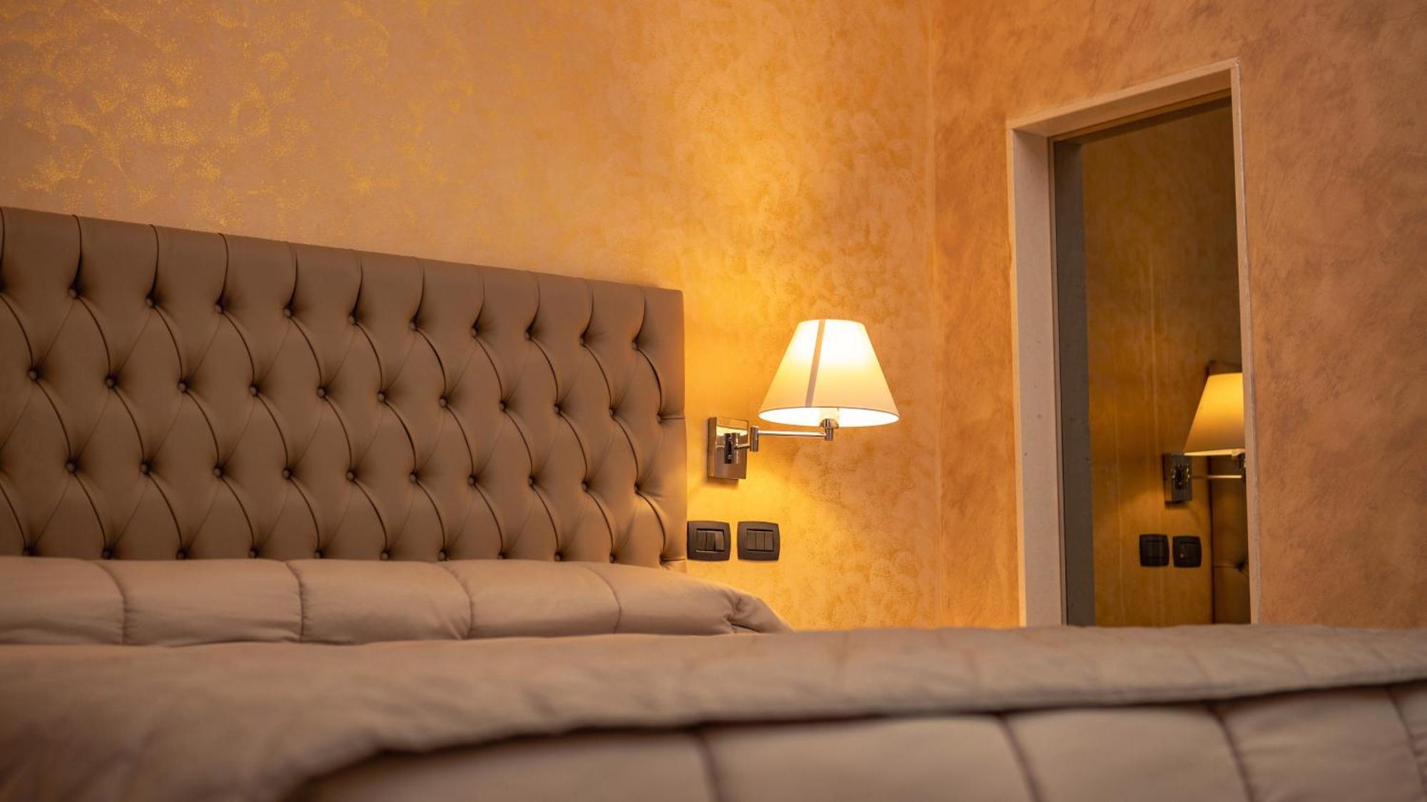 Hotel Donna Crescenza 로코로톤도 외부 사진